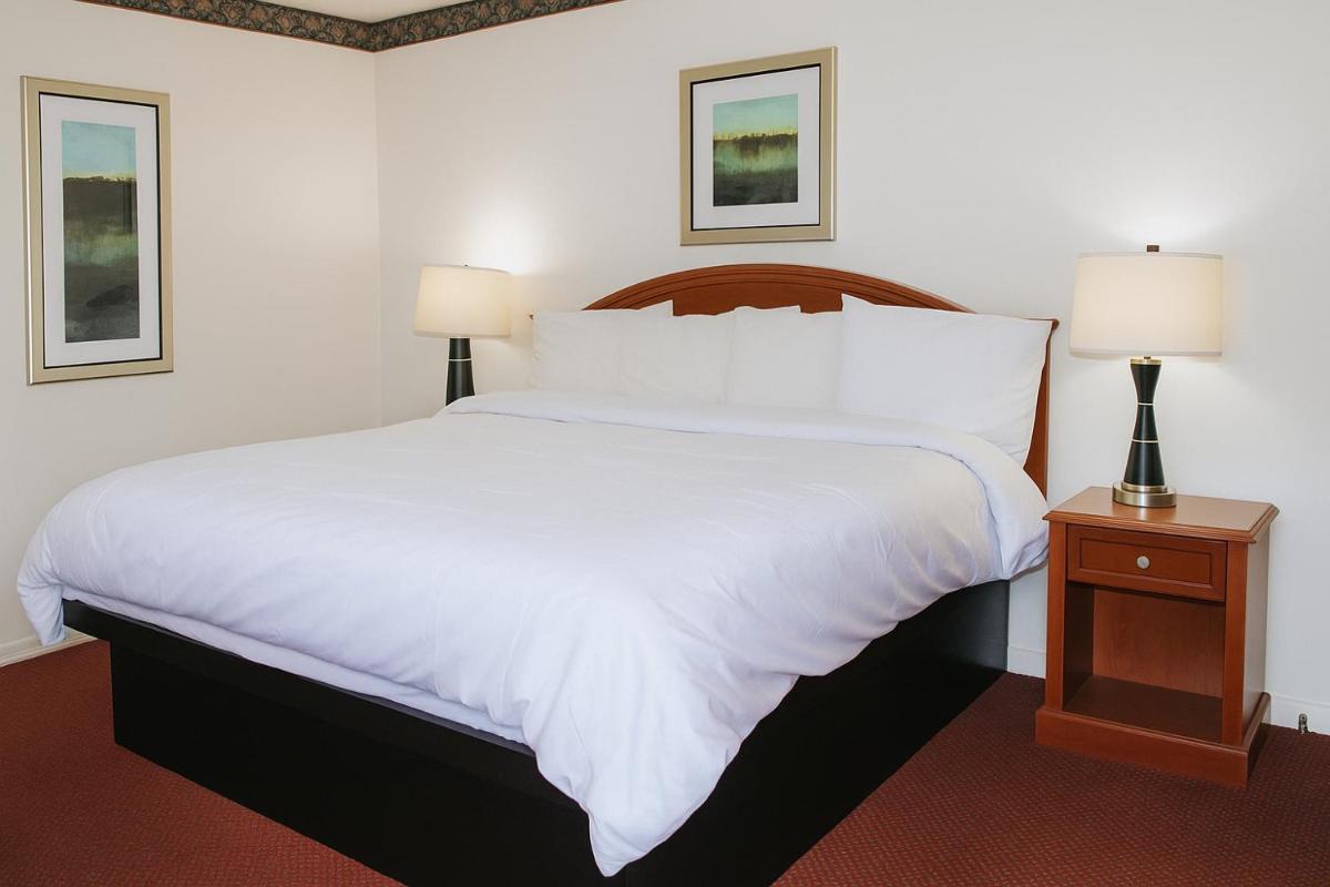 Popular attractions Area Nearby Property